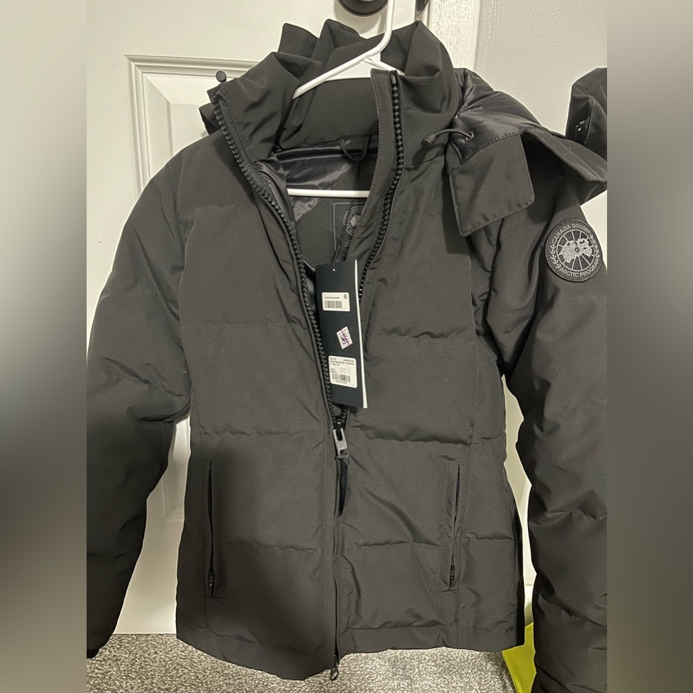 Canada Goose Jacket - Chelsea Parka Black Label